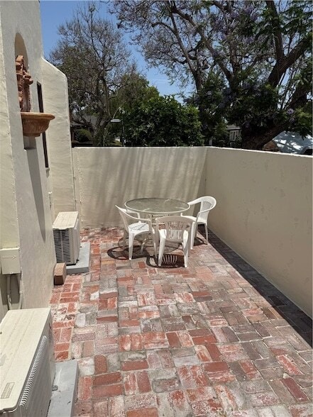 Building Photo - 3601 Cerritos Ave