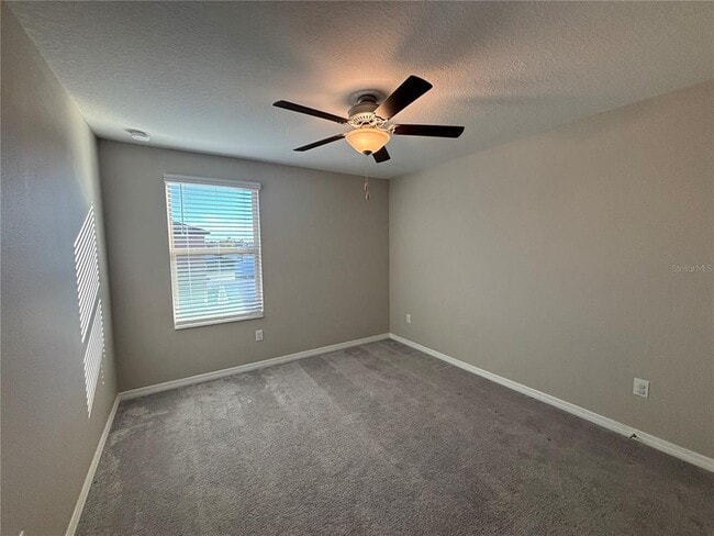 Building Photo - 572 Argyll Dr