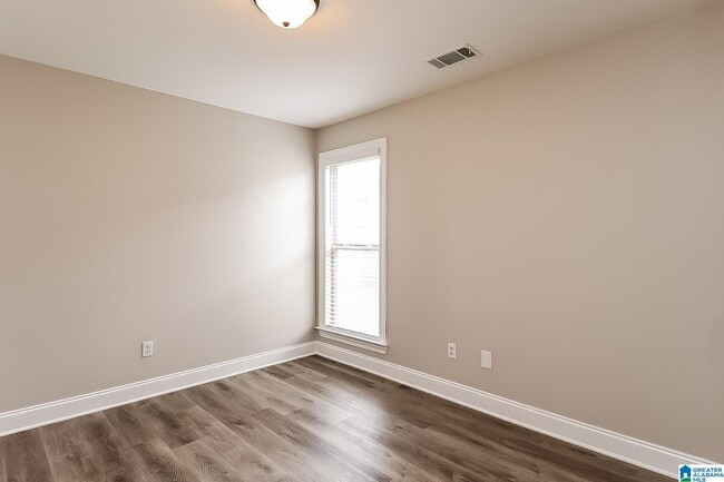 Building Photo - 212 Falling Waters Way