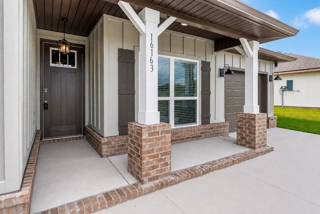 Building Photo - NEW BUILD in Cottonwood Estates-Fairhope