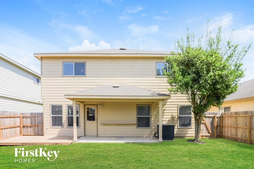 Building Photo - 8503 Silver Willow