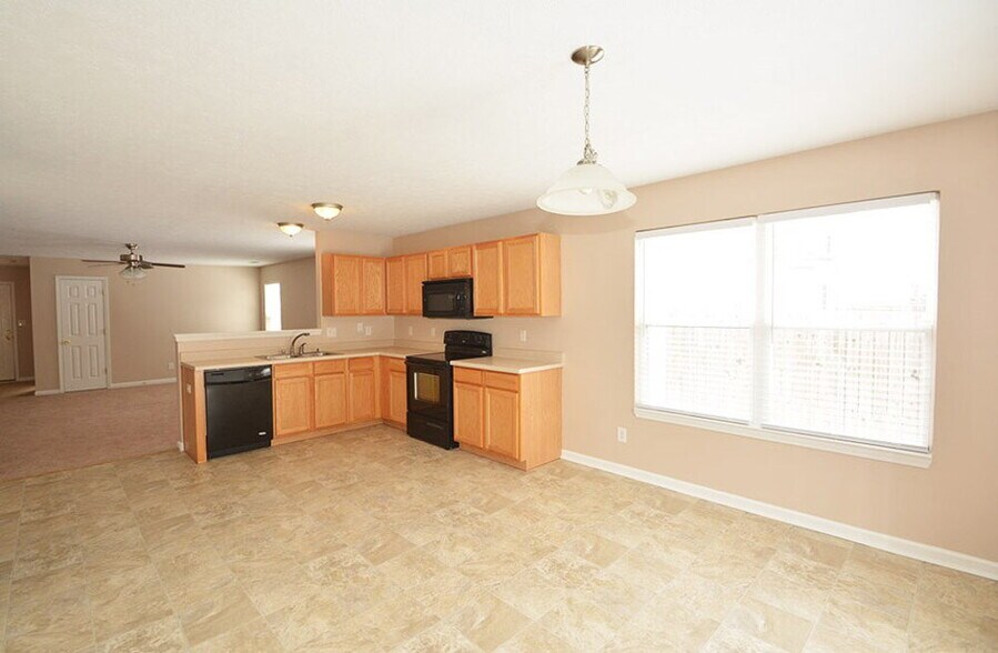Building Photo - 1334 Fall Ridge Dr