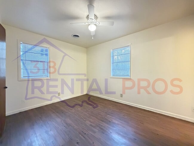 Building Photo - 3 Bed 2 Bath Home in Ruston!