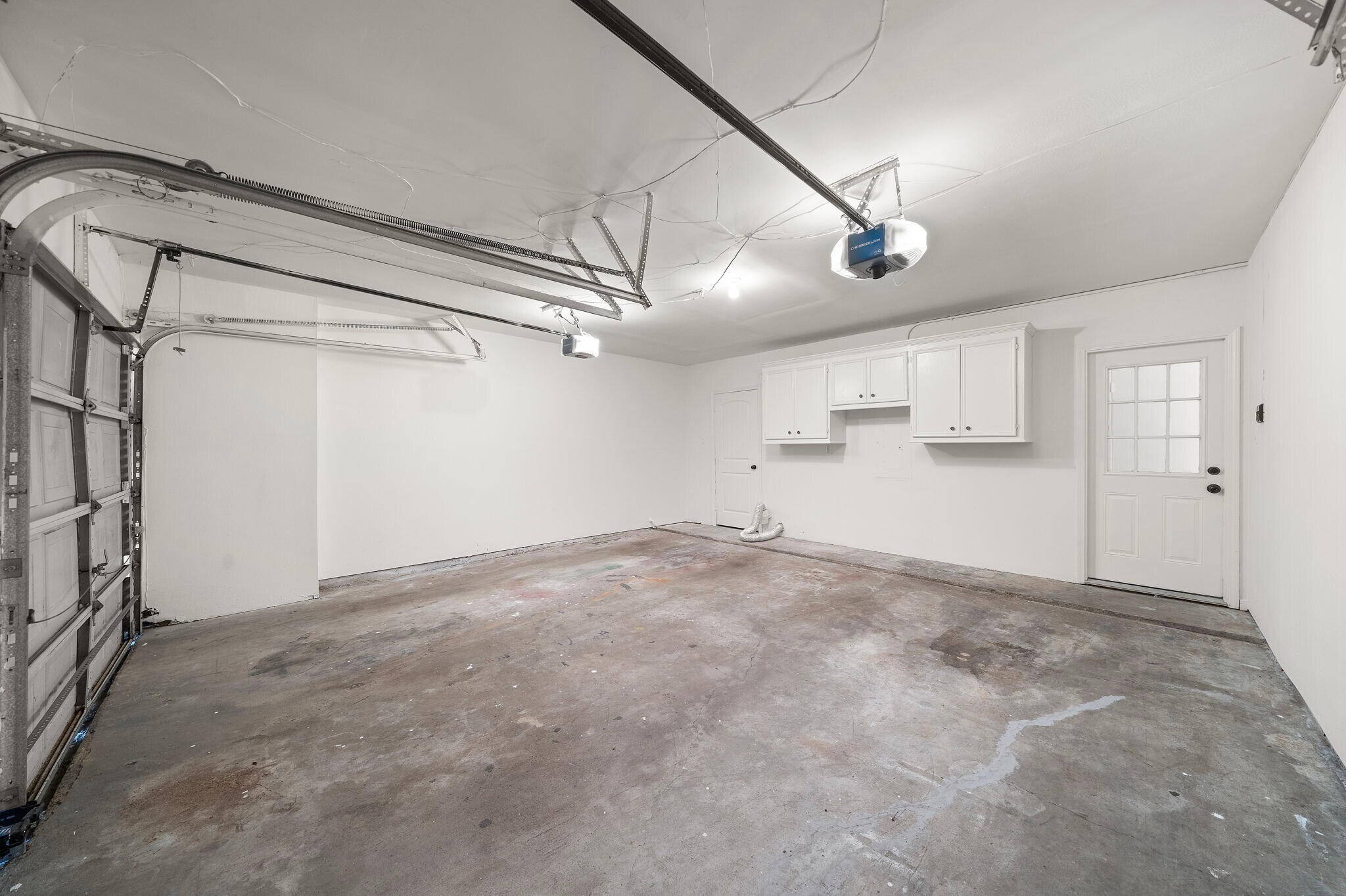 Building Photo - 2220 Bering Dr