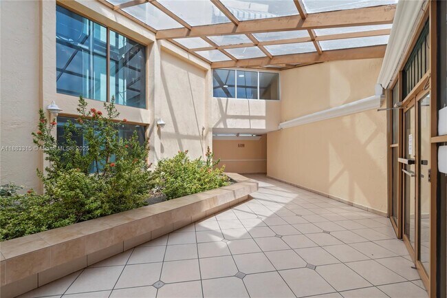 Building Photo - 2055 SW 122nd Ave