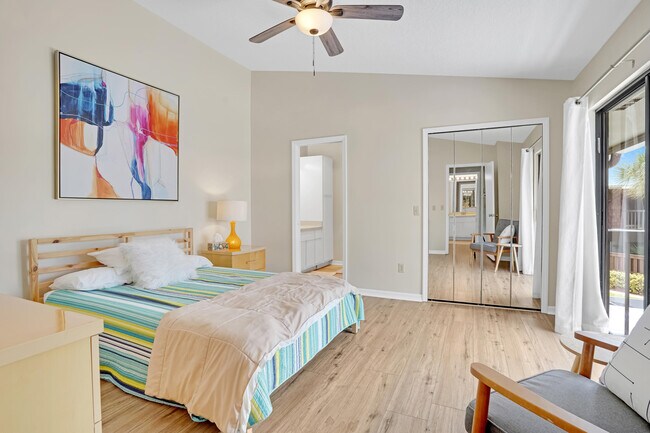 Building Photo - 3201 SE Guinevere Ln