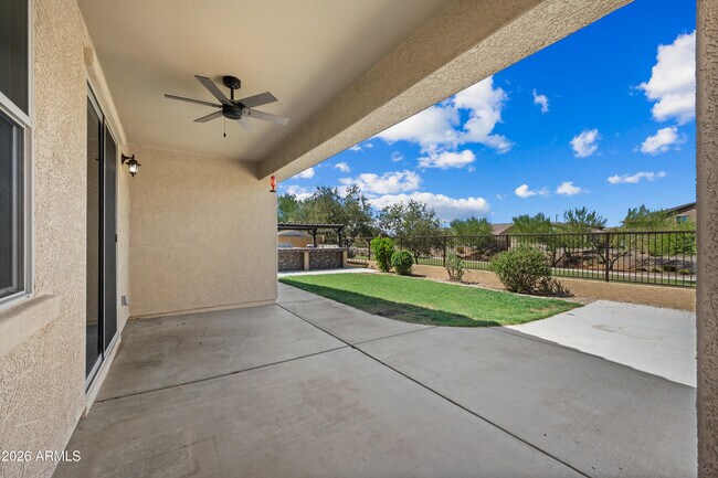 Building Photo - 18436 W Carlota Ln