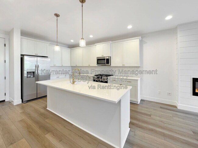 Building Photo - 281 S City Lgts Ln