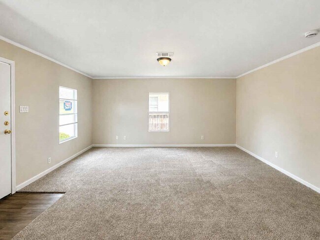 Building Photo - 11926 Greensbrook Forest Dr