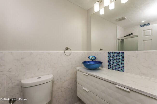 Building Photo - 11301 Ashbrooke Gardens Dr
