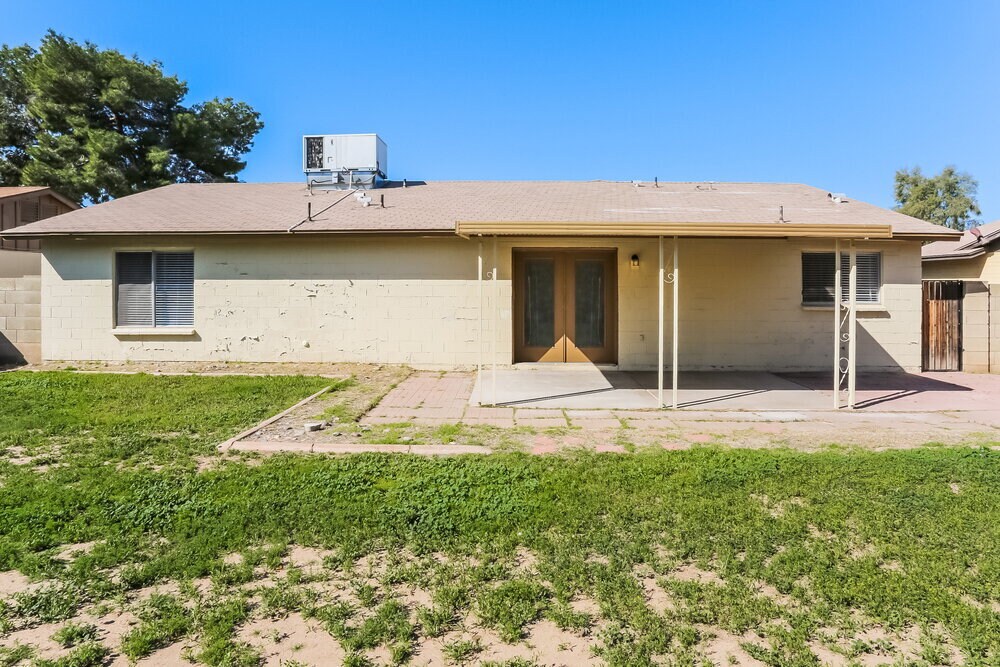 Building Photo - 9103 N 63rd Ln