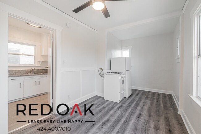 Building Photo - 4626 Wall St