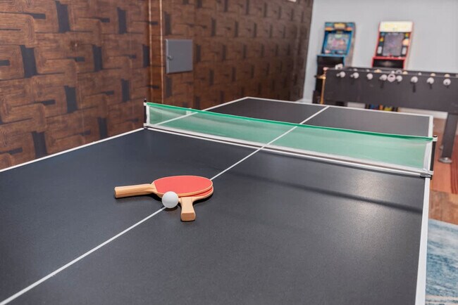 Building Photo - 4845 W 73rd Ave