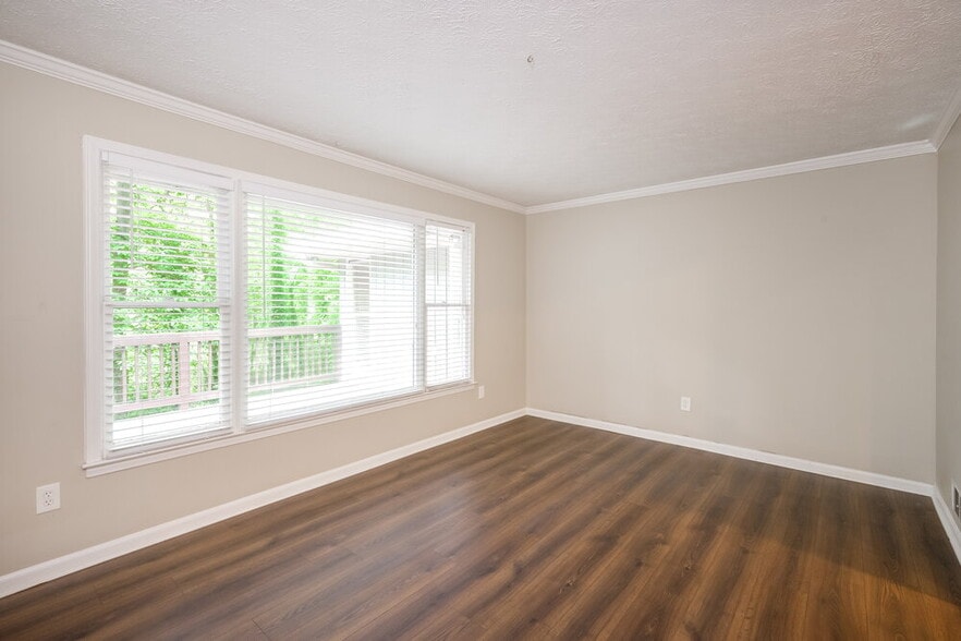 Building Photo - 4765 Banner Elk Dr