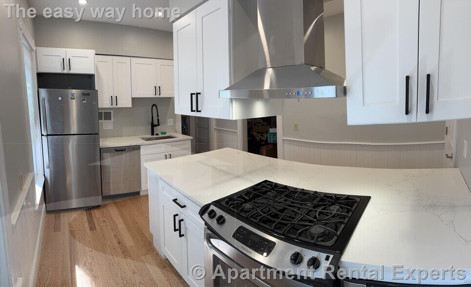 Building Photo - 57 Hawthorne St