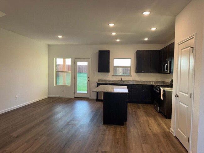 Building Photo - 2513 Broken Bow Dr