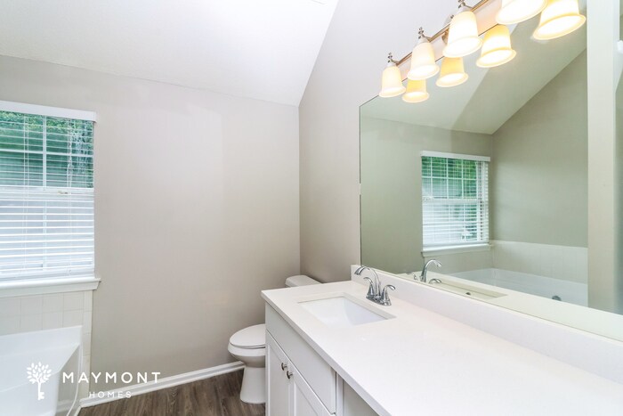 Building Photo - 4140 Clarks Tr