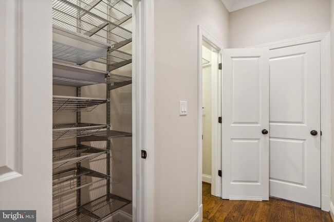 Building Photo - 39 U St NE