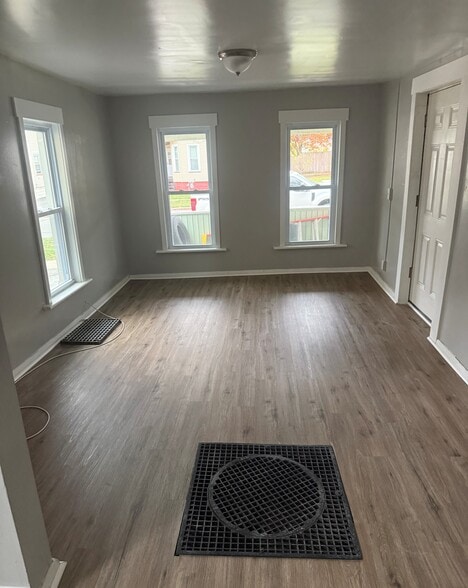 living room - 9 East Ave