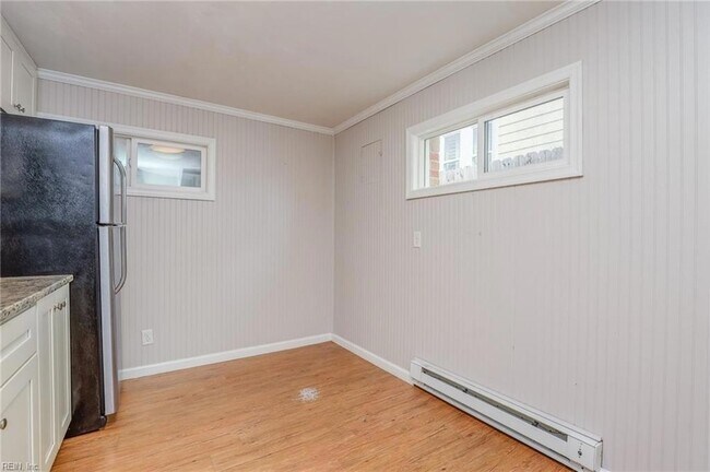 Building Photo - 315 15th St