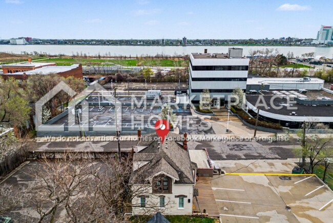 Building Photo - 1391 Woodbridge St