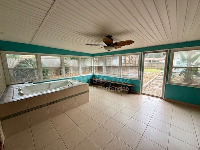 Building Photo - 4023 Grissom Dr