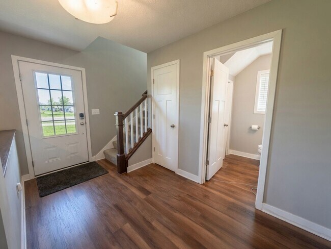 Building Photo - 4782 Martingale Dr