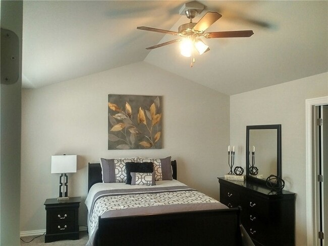 Building Photo - 2737 W Kilimanjaro Way