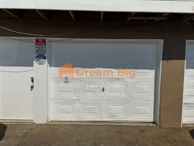 Building Photo - 245 Maryknoll Dr