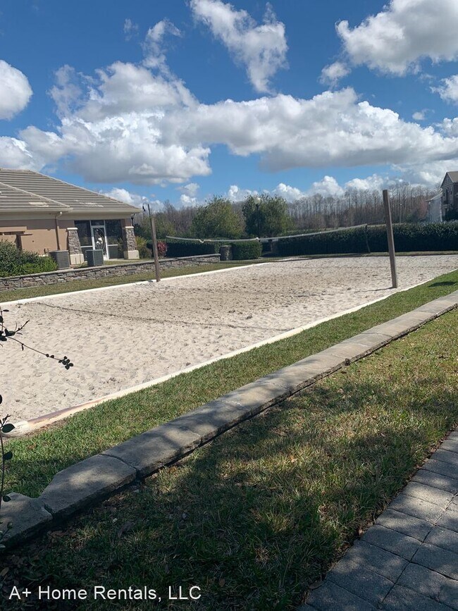 Building Photo - 14340 Fredricksburg Dr