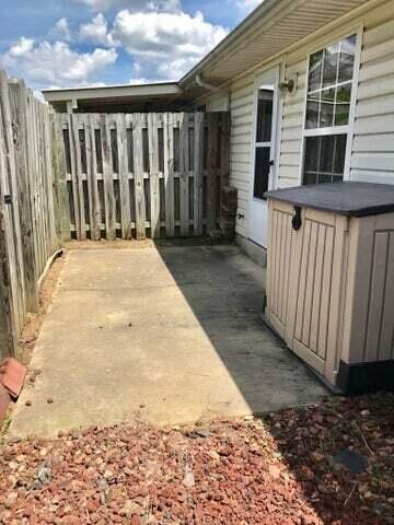 Building Photo - 302 Beech Ln