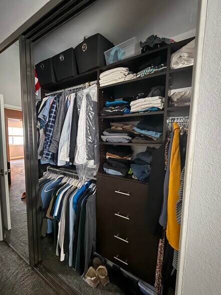 Building Photo - 4130 Porte de Palmas