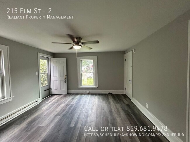 Building Photo - 215 Elm St