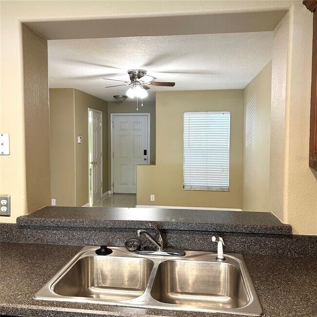 Building Photo - 2568 Hidden Cove Ln