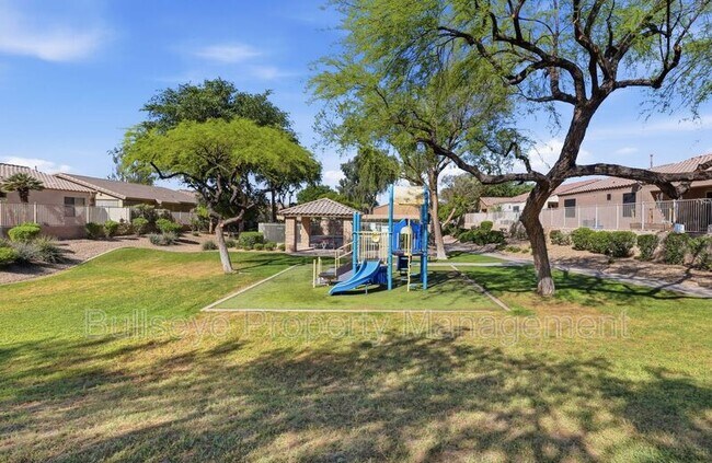 Building Photo - 2047 S Jefferson