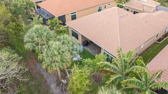 Building Photo - 9368 Cantal Cir E