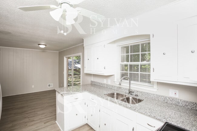 Building Photo - The Lifestyle You Deserve.