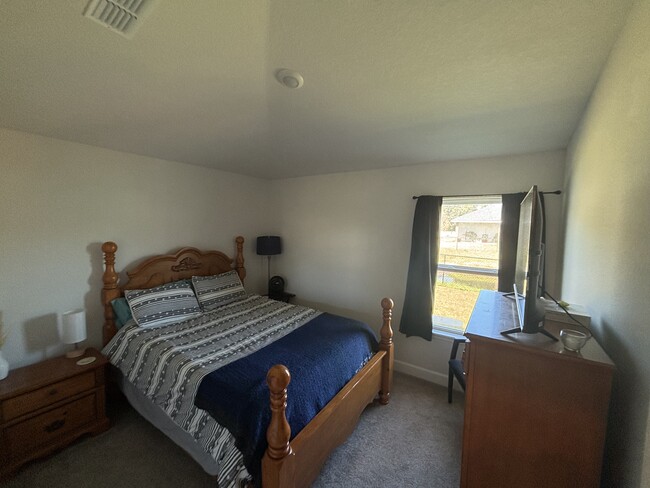 Building Photo - 9835 Olivia St