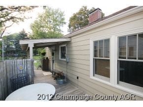 Building Photo - 3 Bedroom close to parks and schools