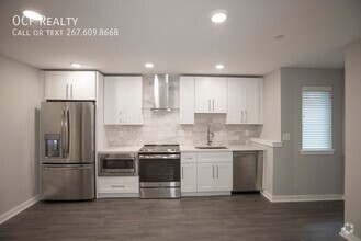 Building Photo - Two Bed Fairmount Apartment