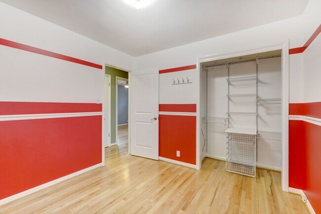 Building Photo - 789 S Hudson St