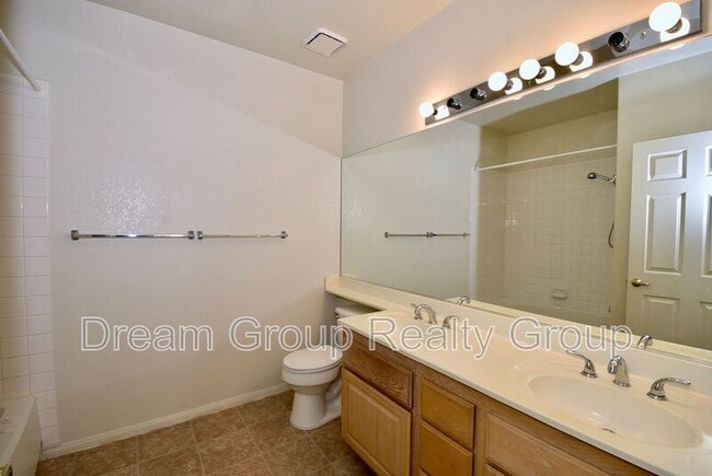 Building Photo - 3320 S Fort Apache Rd