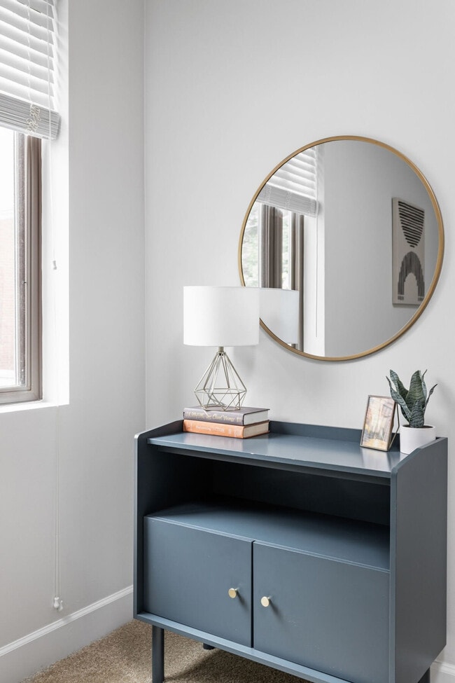 Building Photo - 5858 N College Ave