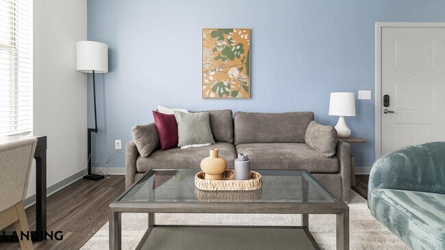 Building Photo - 100 Wildwood Ct