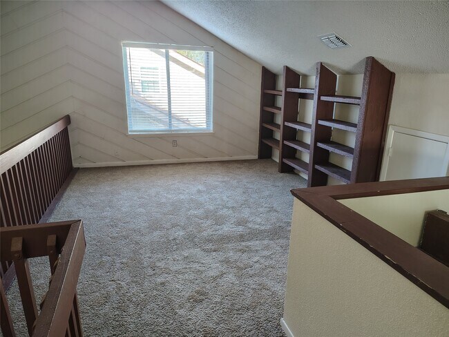 Building Photo - 12714 Palm Desert Ln