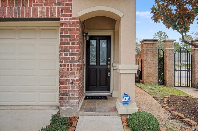 Building Photo - 8002 Stoneyway Dr