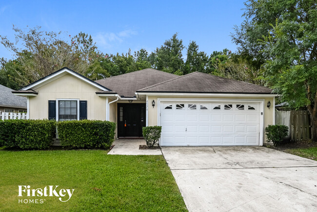 Primary Photo - 4576 Antler Hill Dr E