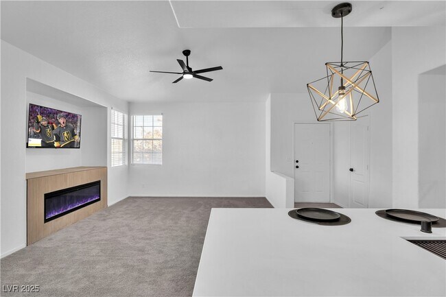 Building Photo - 7709 Himalayas Ave