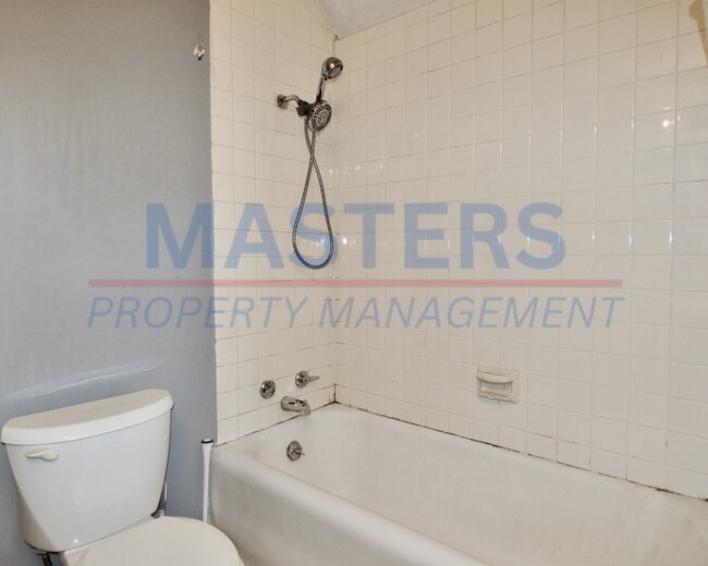Building Photo - 3 Bedroom House for Rent