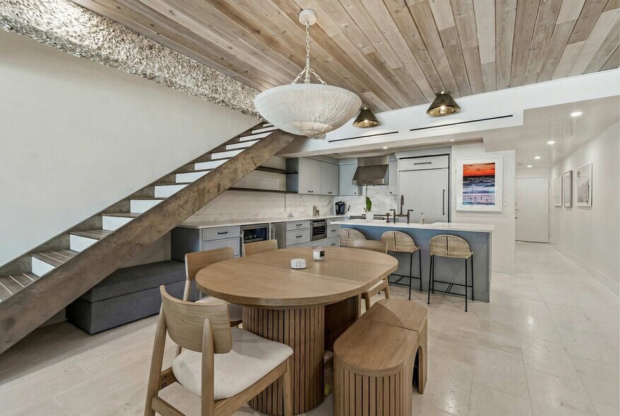 Building Photo - 2300 Gulf Blvd